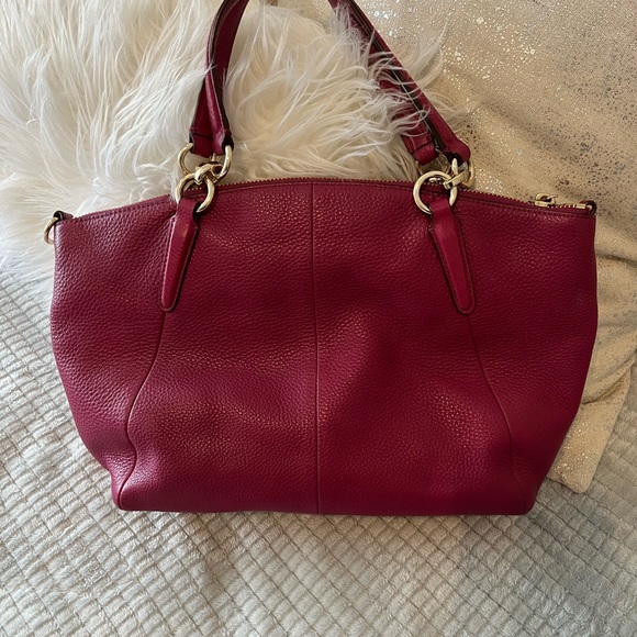 Authentic Coach purse. - Picture 2 of 5